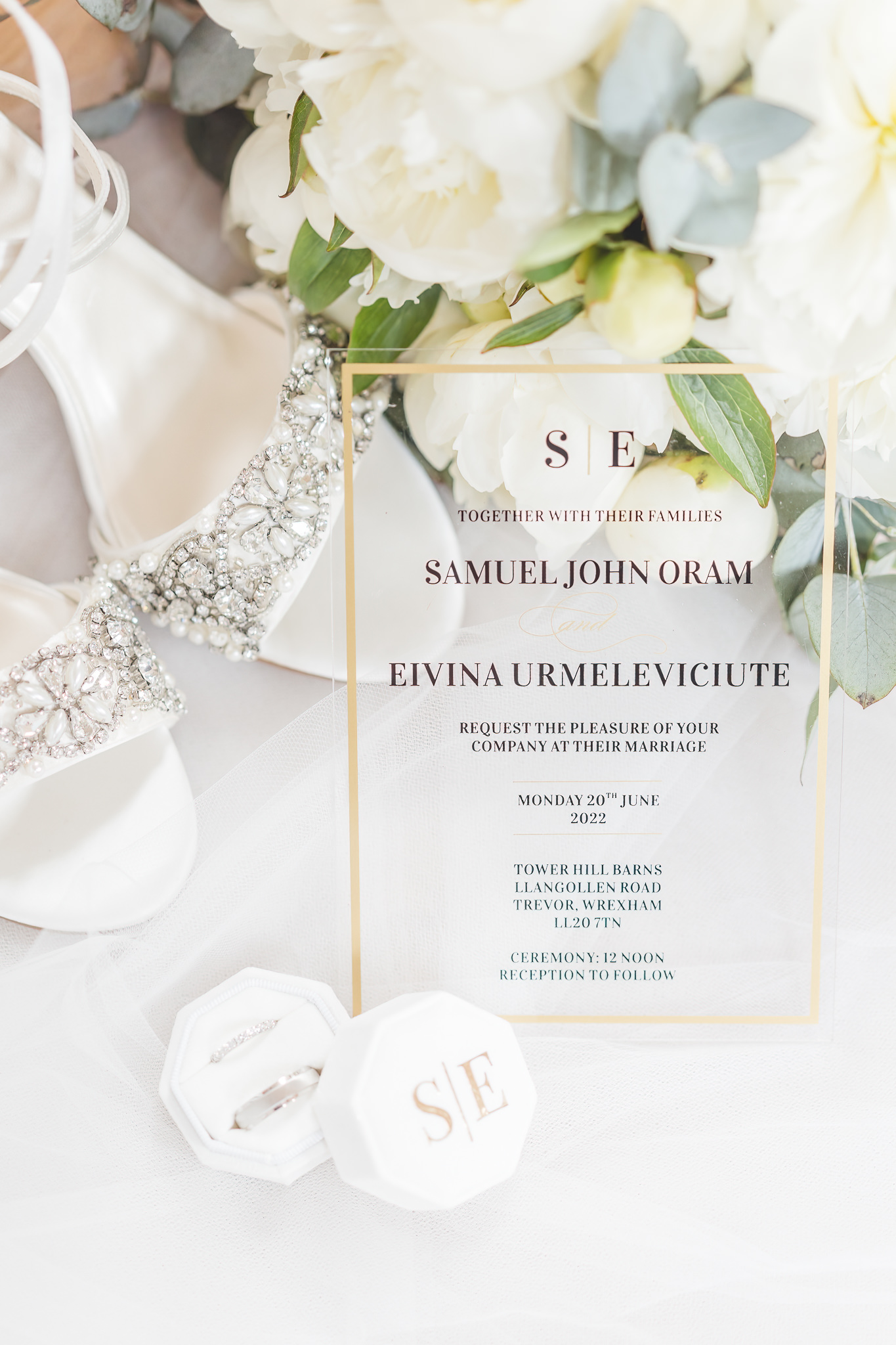 wedding details and invitations 