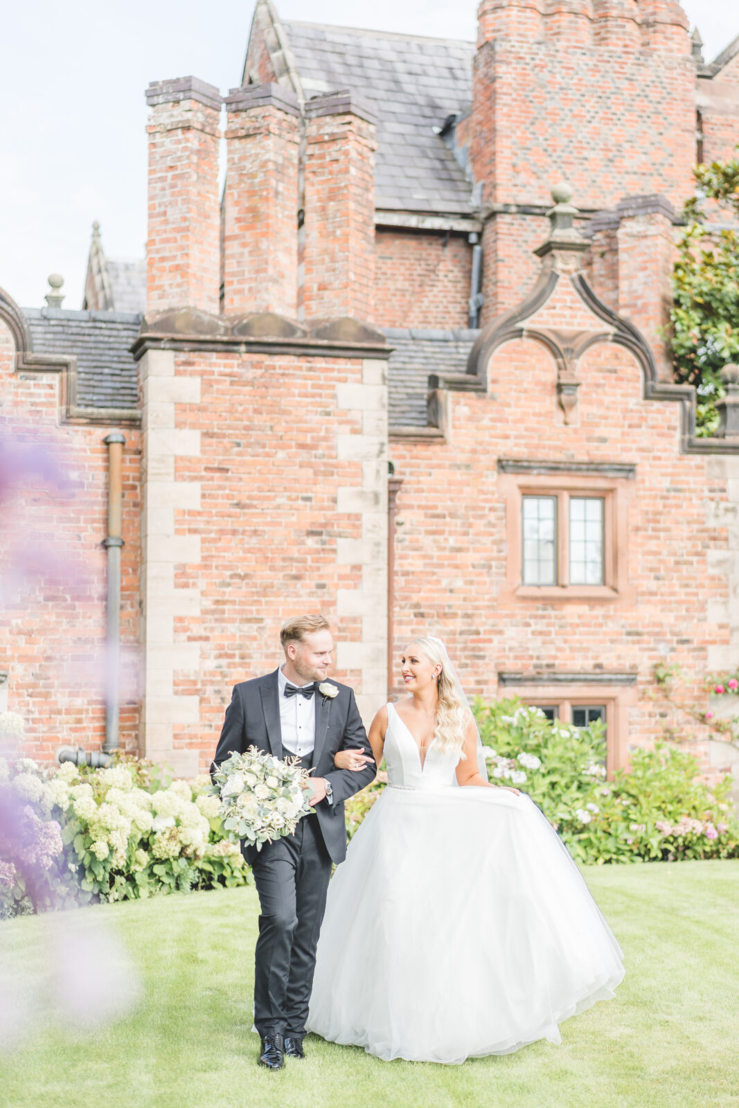 Sarah Want Dorfold Hall Wedding Photography / Light & Airy Weddings