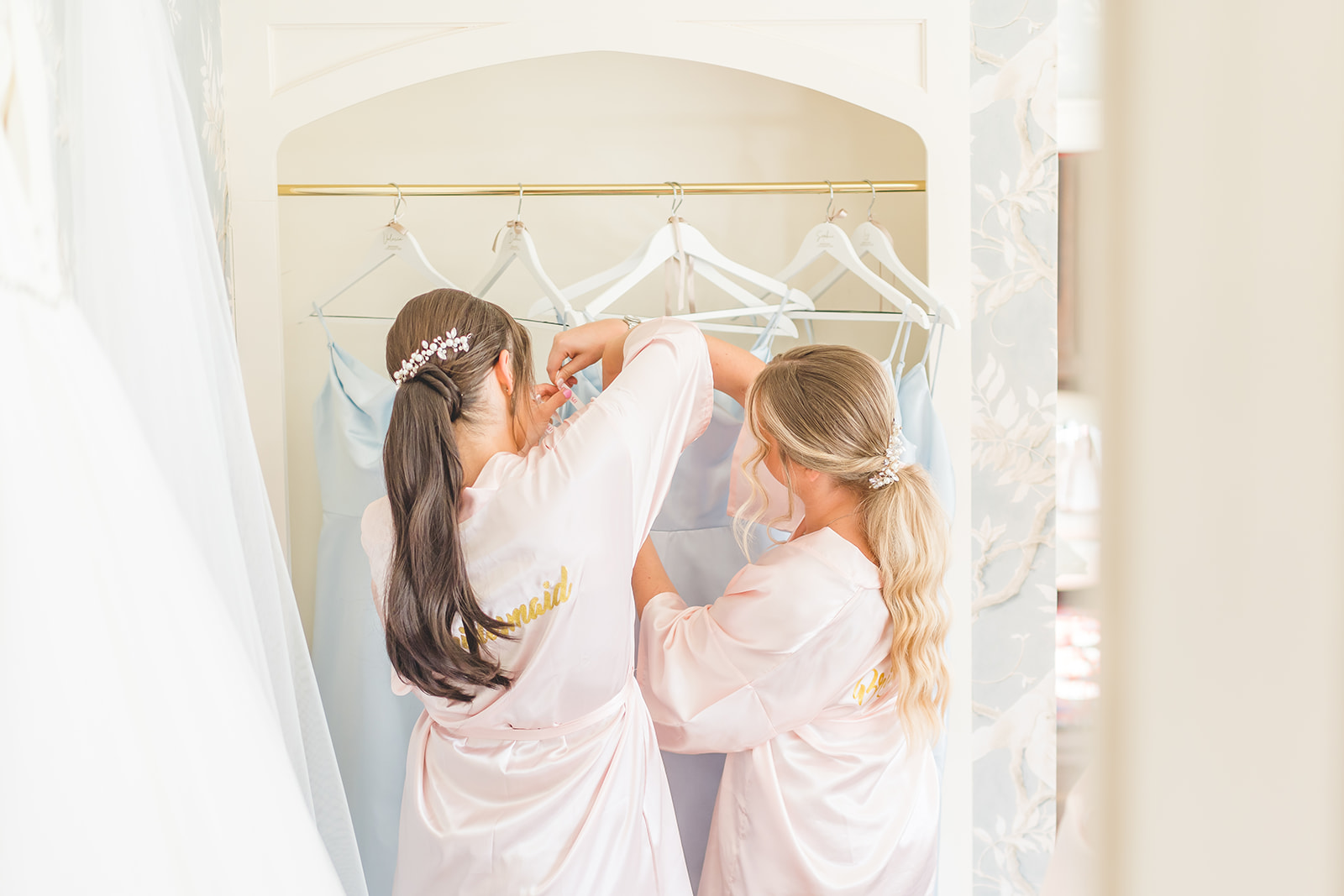 bridesmaids Dorfold hall wedding photography