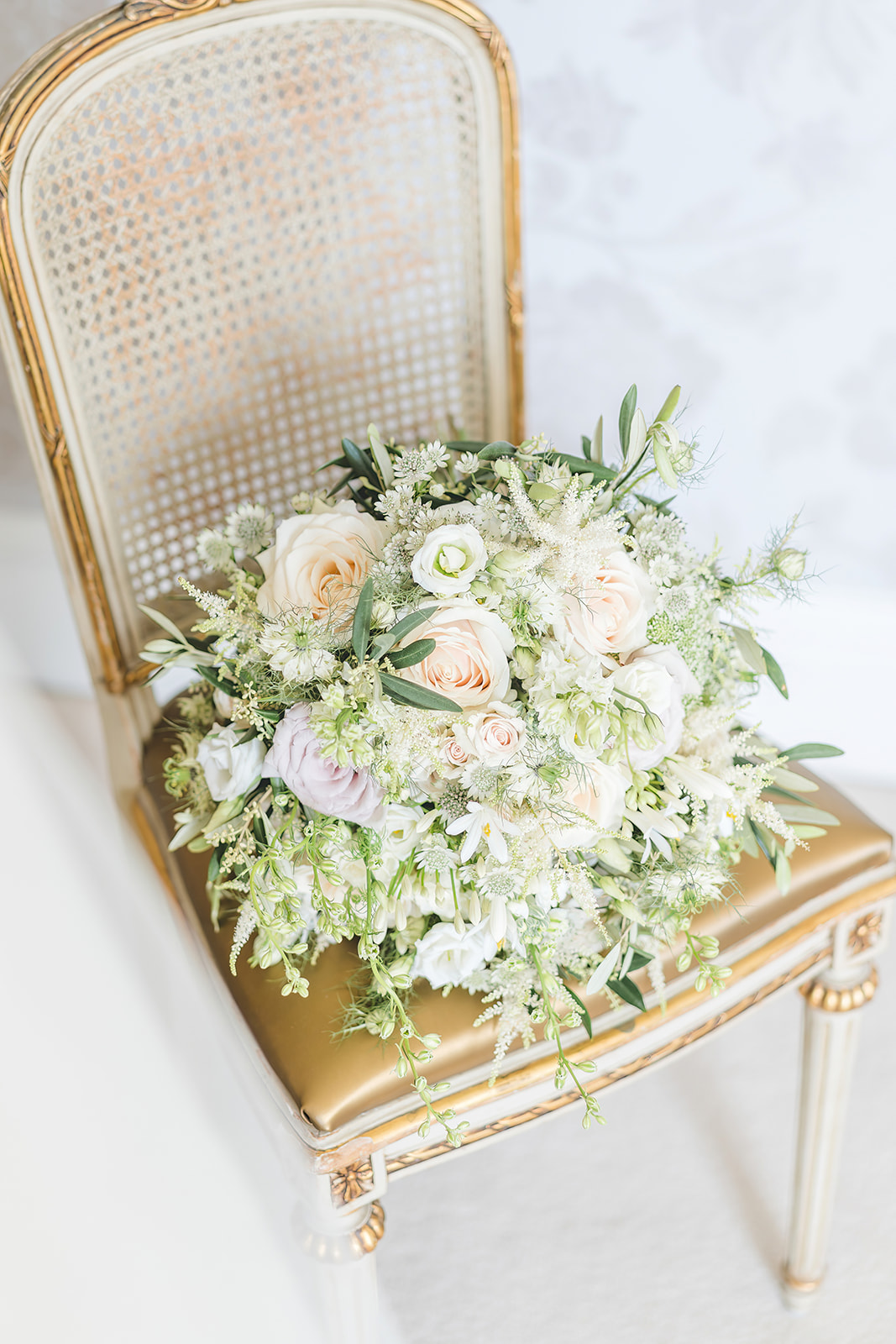 Kelly louise floral artistry 
