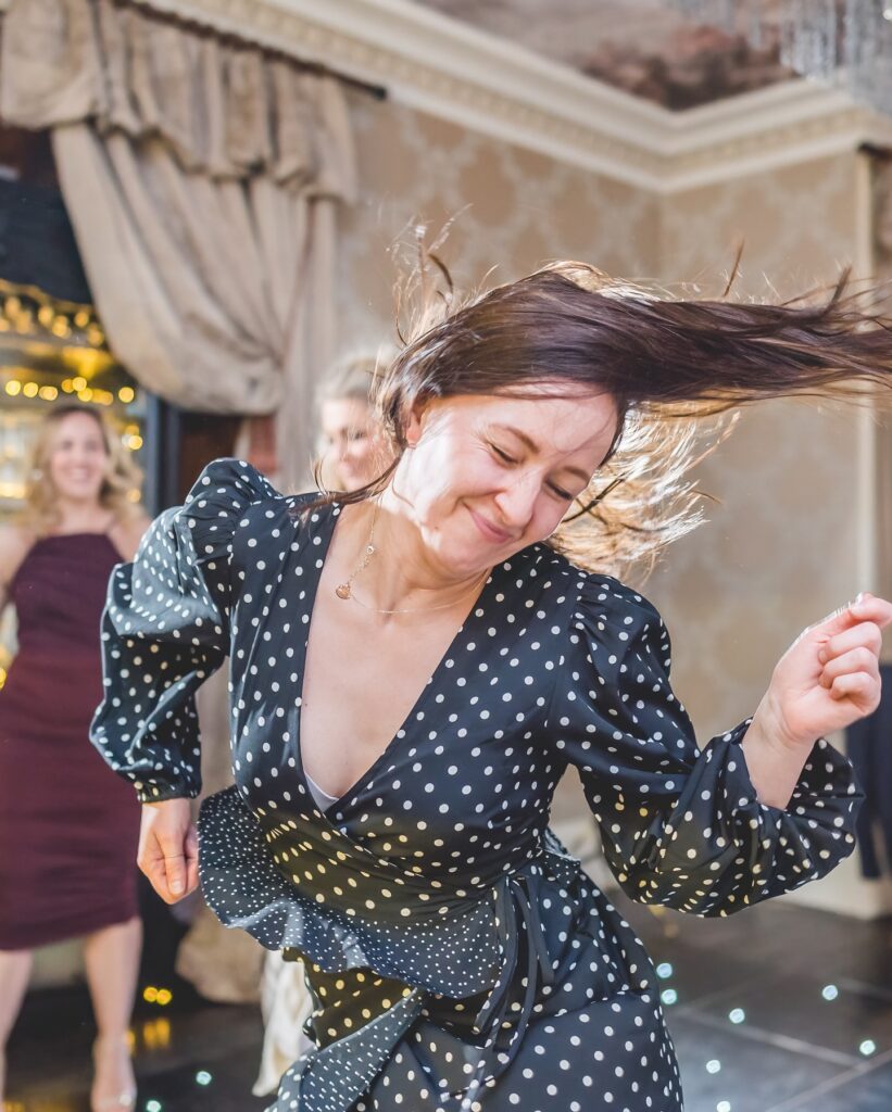 wedding guest dancing